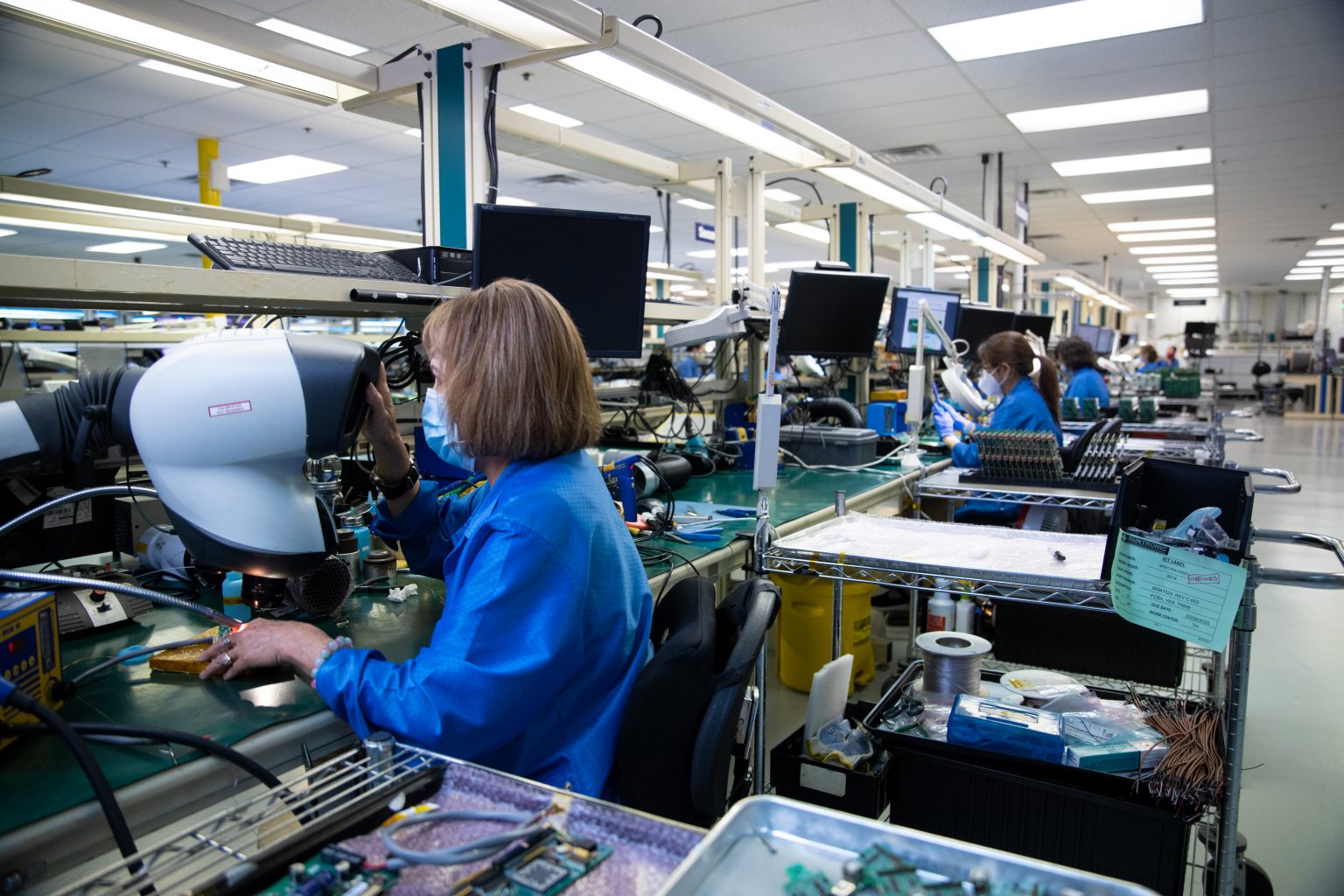 Electronics Manufacturing Services | Suntronic Inc.